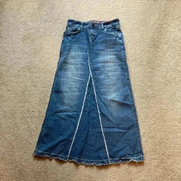 Mudd maxi denim vintage skirt in size 7 - Picture 1 of 7